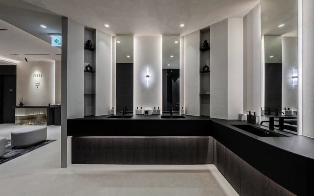 The care preparation space and mirrors inside Jcell Clinic